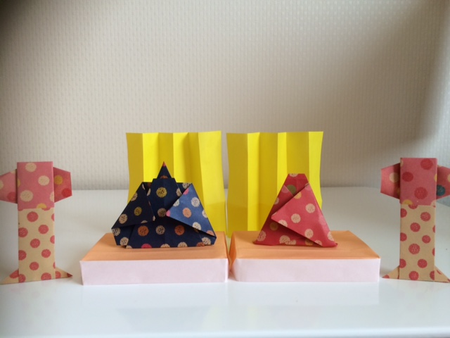 雛飾りを手作り 折り紙と紙コップで立体に 簡単作り方 高齢者や保育